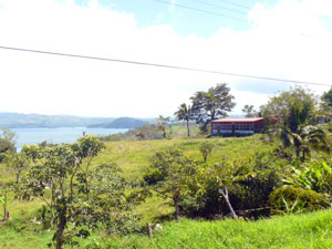 A bodega and a house, both ready for teardown, remain on the quinta.